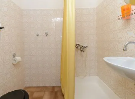 Bjelos Guest house