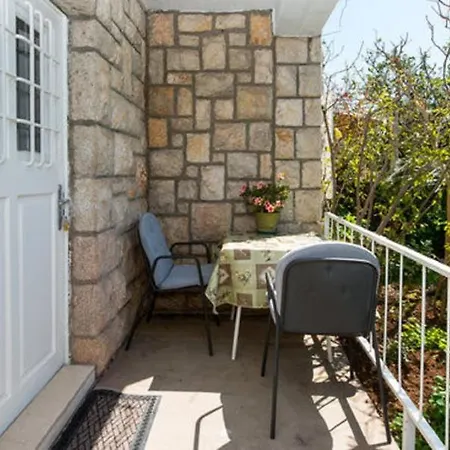 Bjelos Guest house 3*