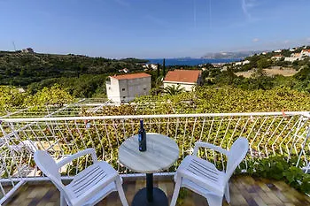 Bjelos Guest house 3*